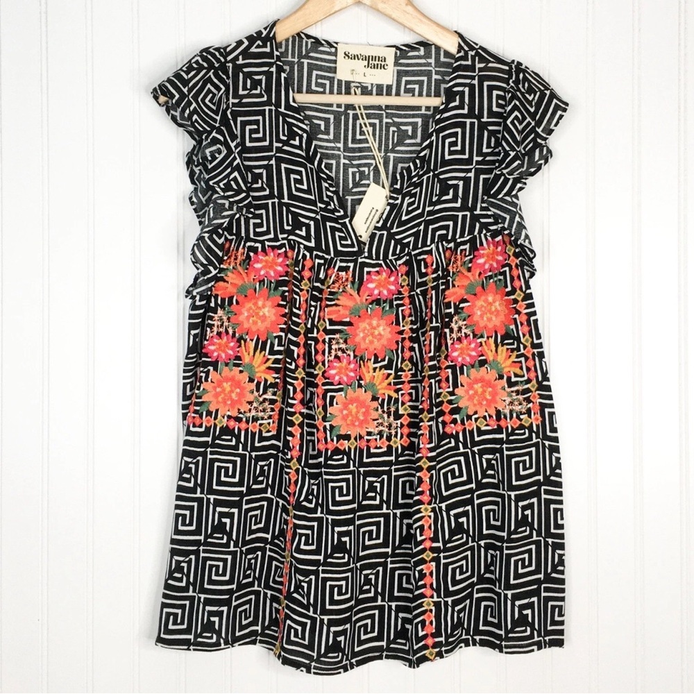 NWT SAVANNA JANE Embroidered Tunic Top Black White Pink and Orange Floral Large